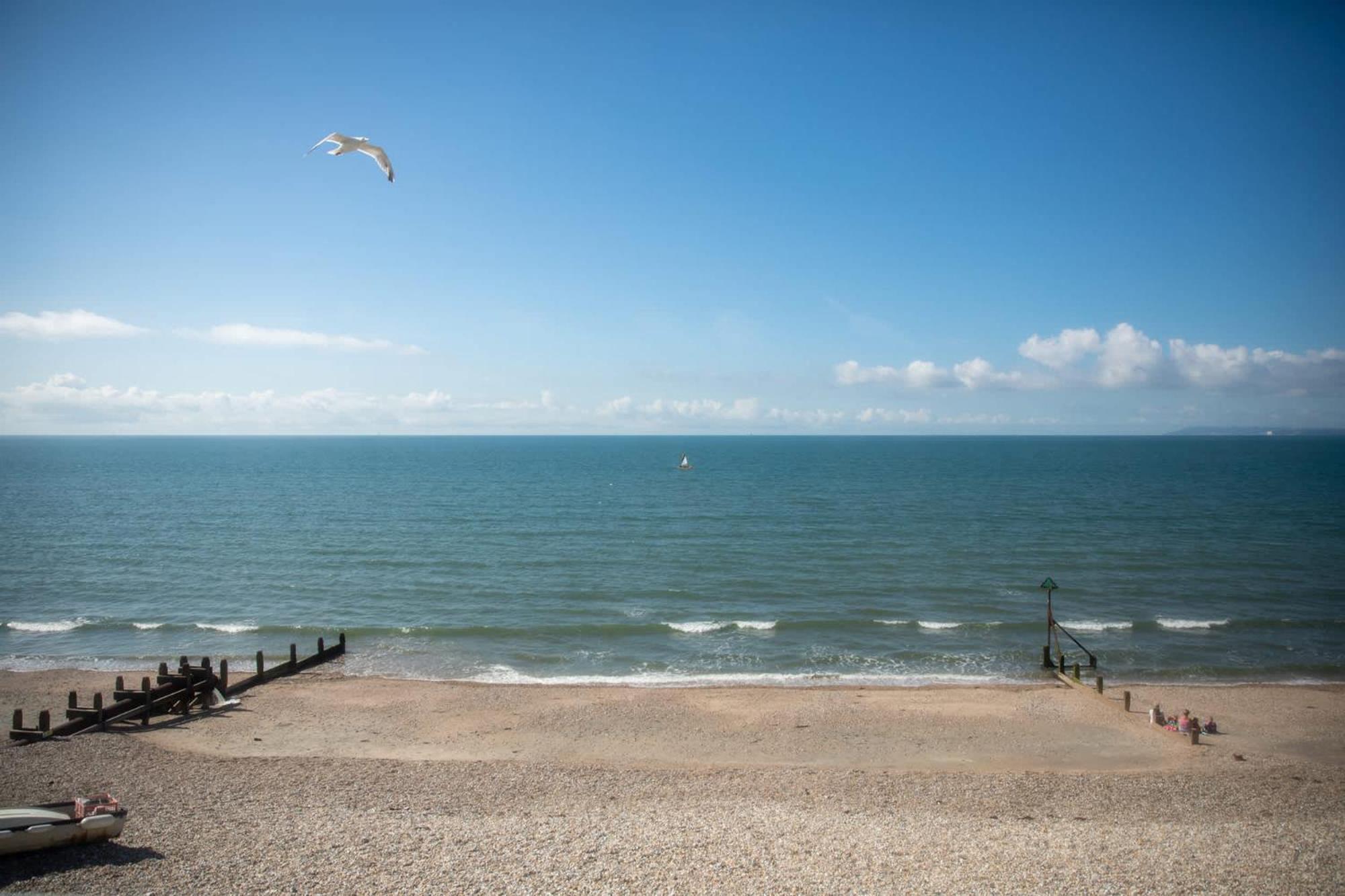 High-End Beachfront Getaway Sea View King Bed East Wittering Buitenkant foto