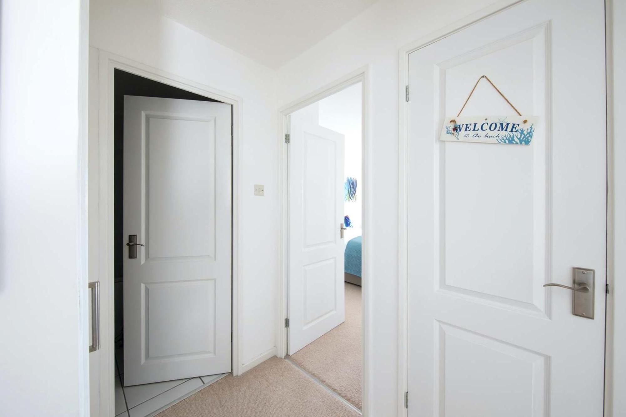 High-End Beachfront Getaway Sea View King Bed East Wittering Buitenkant foto